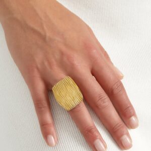 Structured Square Ring – Χρυσό