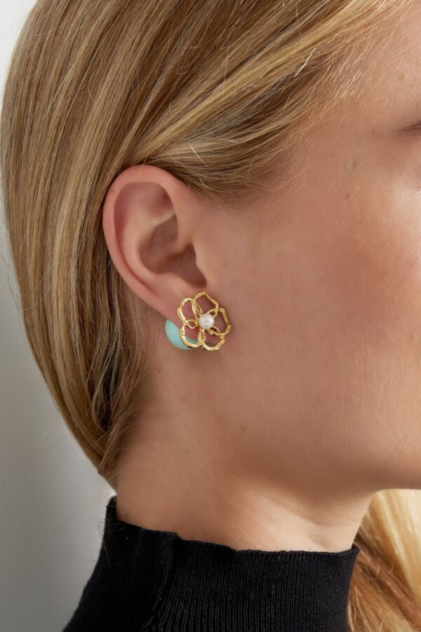 Flower Earrings Colored Back καφε