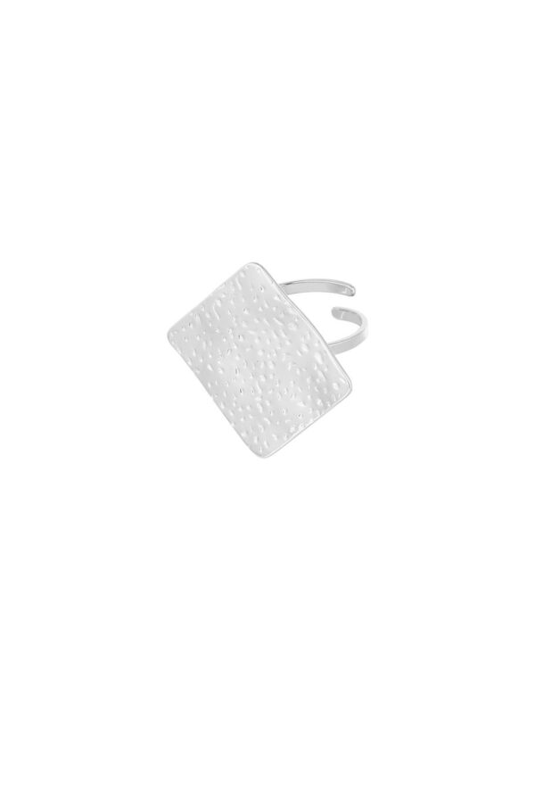 Vintage Statement Ring – Σφυρήλατο Ασημί