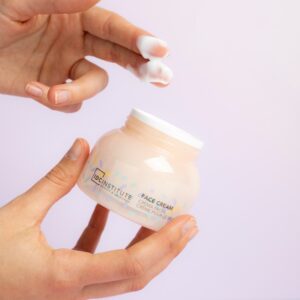 ΚΡΕΜΑ ΠΡΟΣΩΠΟΥ CANDY CARAMEL 50ml – ΜΕ ΒΙΤΑΜΙΝΗ C
