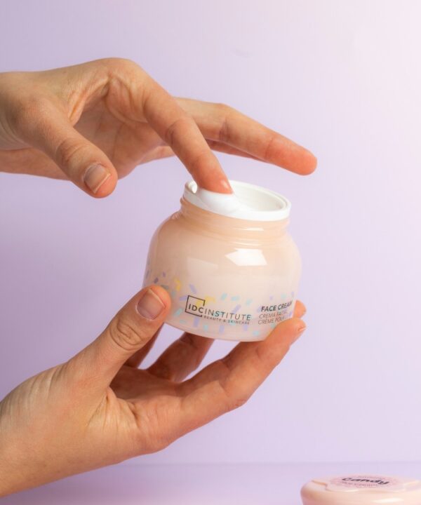 ΚΡΕΜΑ ΠΡΟΣΩΠΟΥ CANDY CARAMEL 50ml – ΜΕ ΒΙΤΑΜΙΝΗ C - Image 4