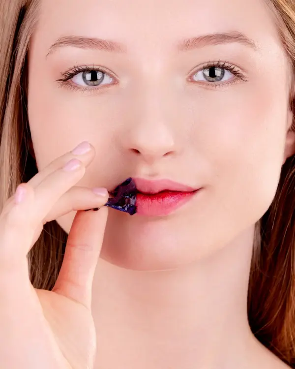 Lip TINT PEEL OFF- Nude or Pink