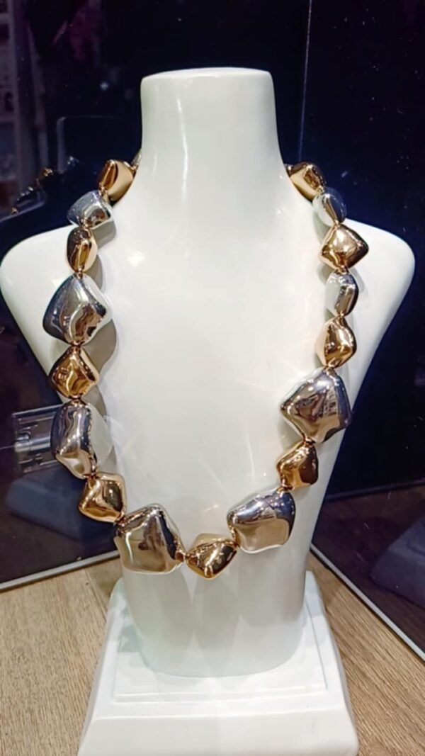 Κολιέ RO Accessories – Διχρωμία & Δύναμη σε Ένα Κομμάτι - Image 2
