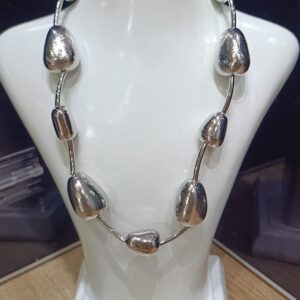 Κολιέ RO Accessories – Φυσική Αρμονία σε Ασημί Τόνο