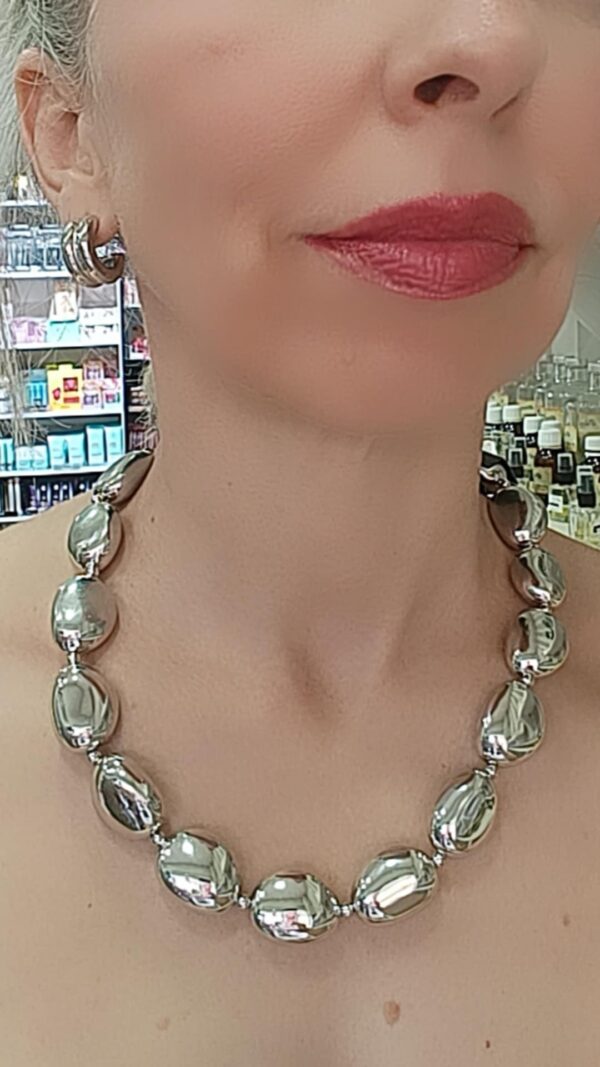 Κολιέ RO Accessories – Ροή & Αρμονία σε Ασημί Απόχρωση
