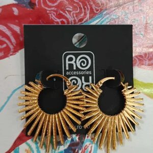 Σκουλαρίκια RO Accessories – Ακτινωτά Χρυσά Σχέδιο Ήλιου