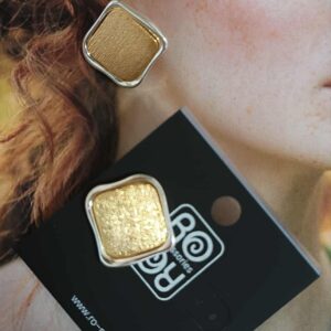 Σκουλαρίκια RO Accessories – Τετράγωνος Καμβάς gold