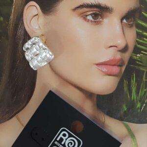 Σκουλαρίκια RO Accessories – Ανάγλυφος Ασημένιος Ρόμβος